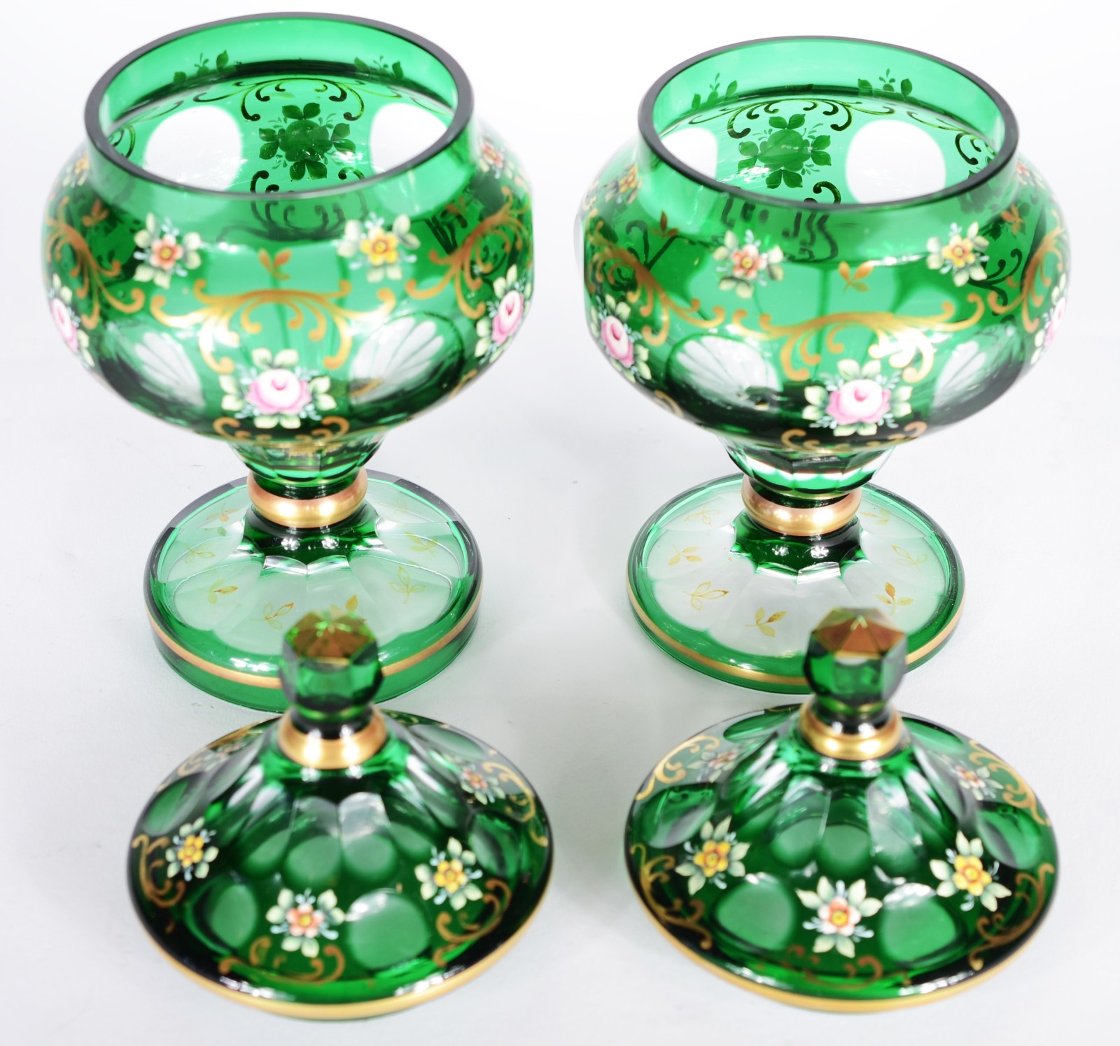 Par de bombonieres de cristal europeu doublé verde com flores... - foto 5 de 6