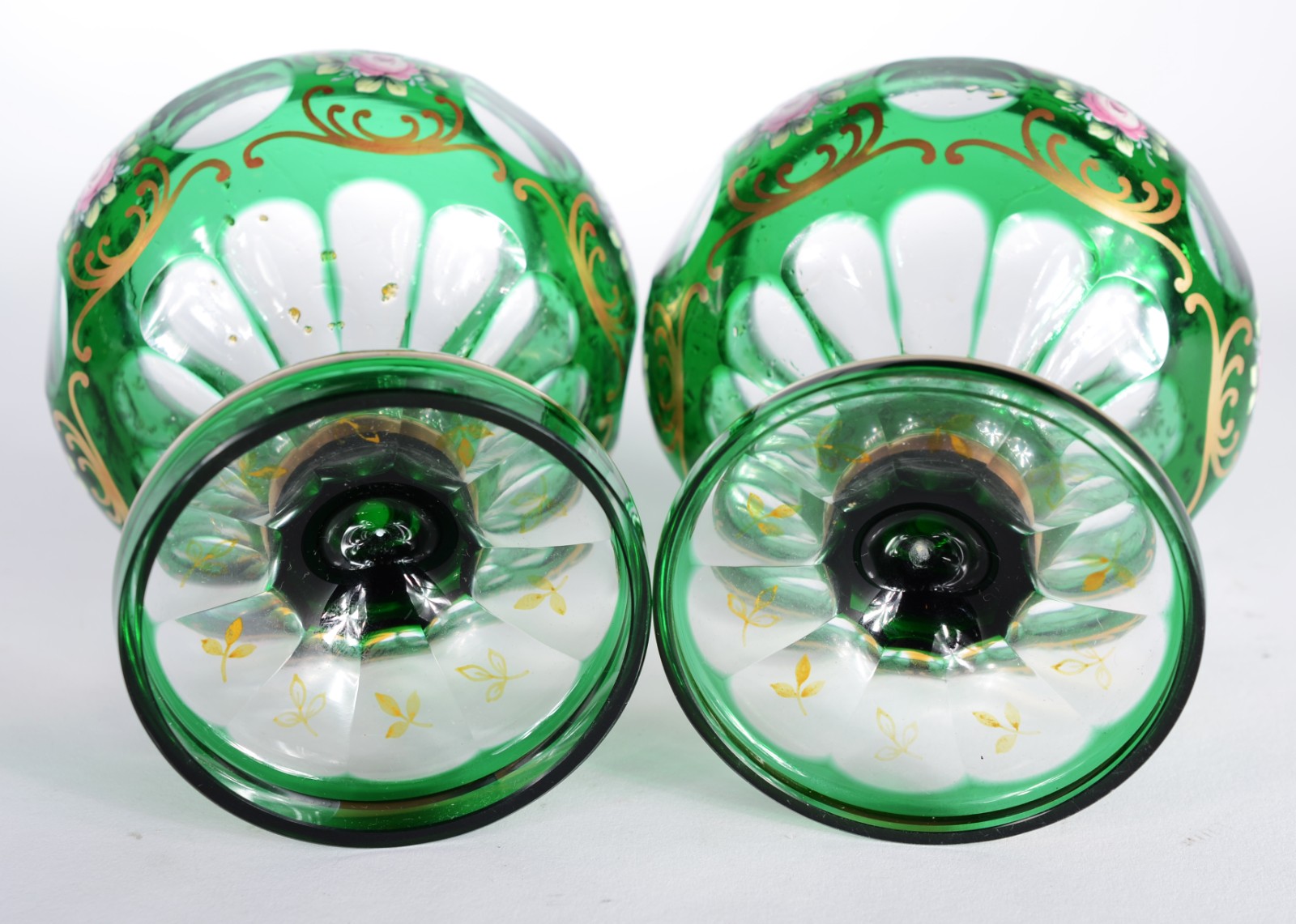 Par de bombonieres de cristal europeu doublé verde com flores... - foto 6 de 6