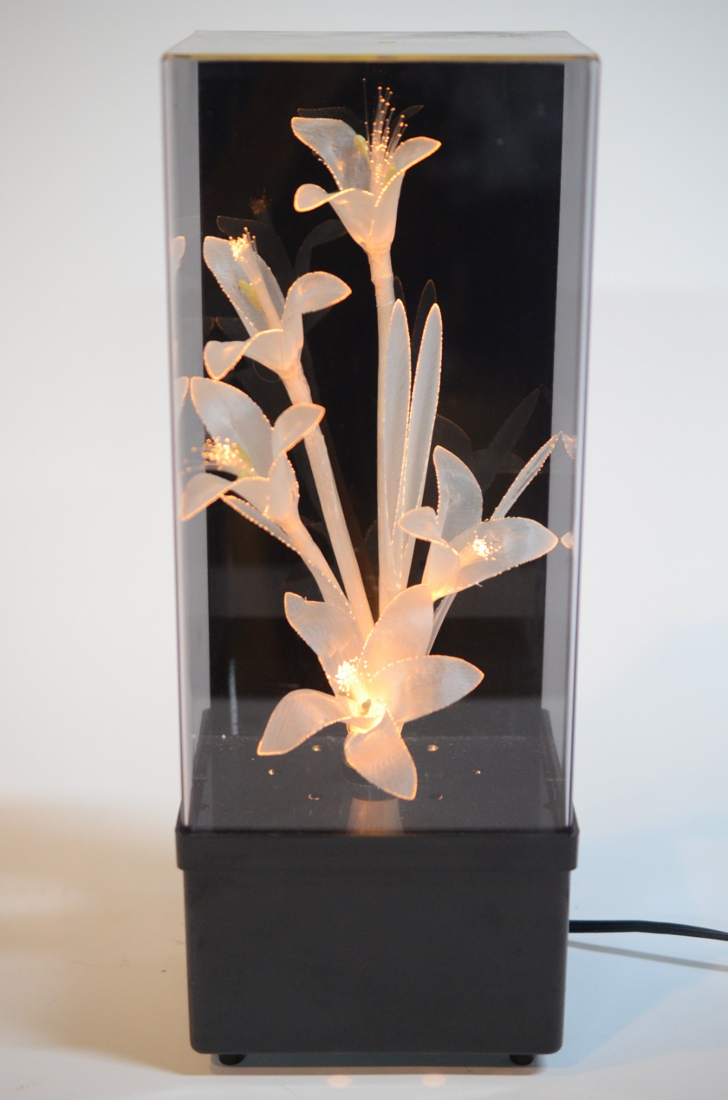 Peça decorativa no feitio de flor com iluminação em diversas cores. - foto 7 de 8