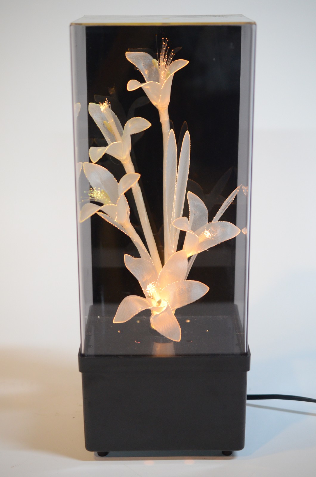 Peça decorativa no feitio de flor com iluminação em diversas cores. - foto 8 de 8