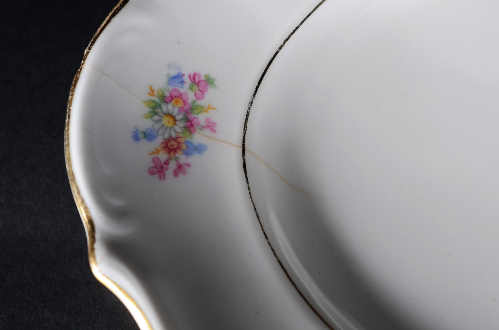Serviço de jantar de porcelana polonesa, decoração floral em... - foto 3 de 9