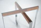 Marcel Breuer (1902-1981),  - Mesa de vidro com base de metal. Acompanham 4 cadeiras “Cesca” com forração em palhinha, design Marcel Breuer  (duas delas com os assentos rasgados).