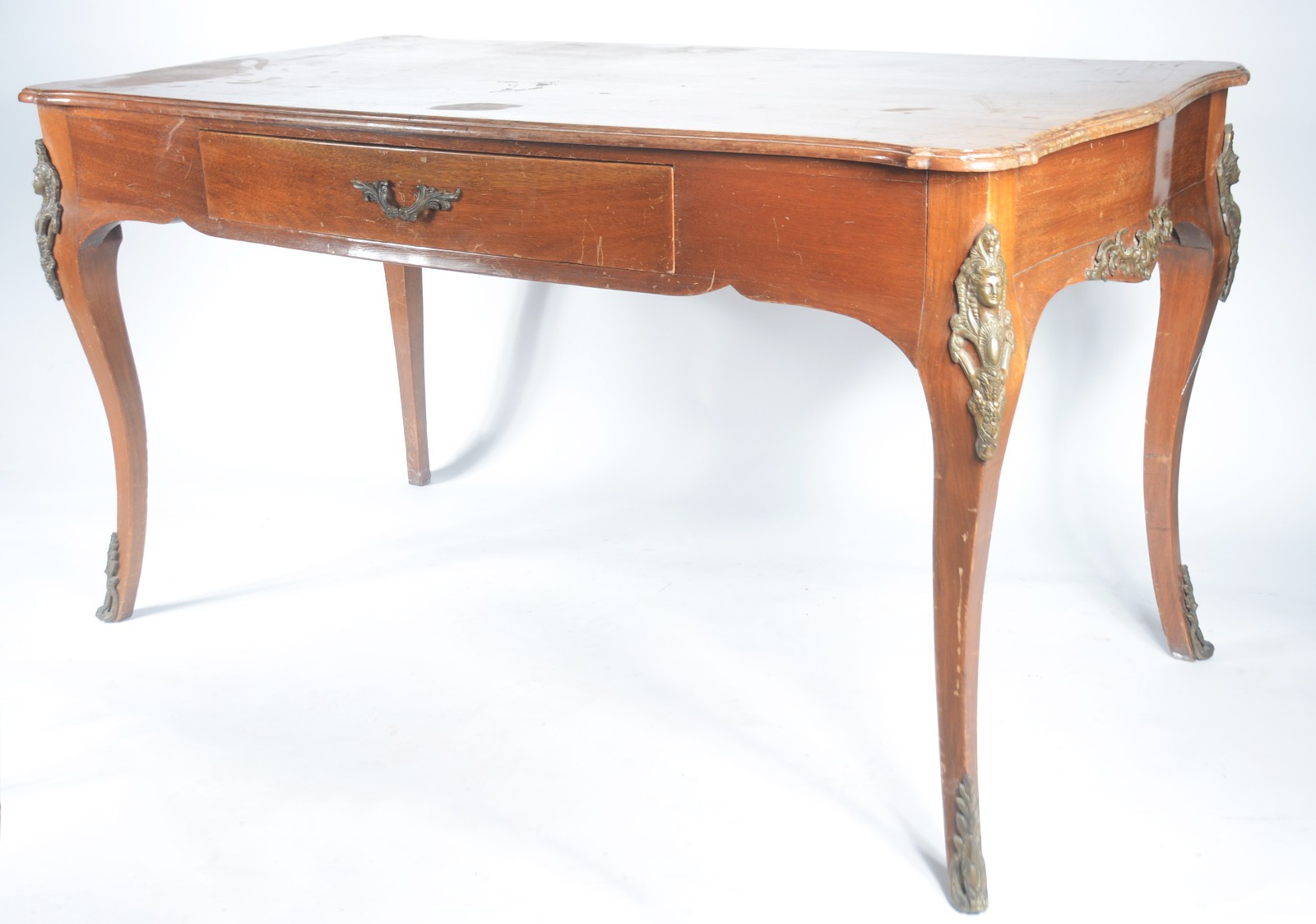 Mesa para escrita de madeira nobre (tampo com manchas), uma gaveta... - foto 1 de 9