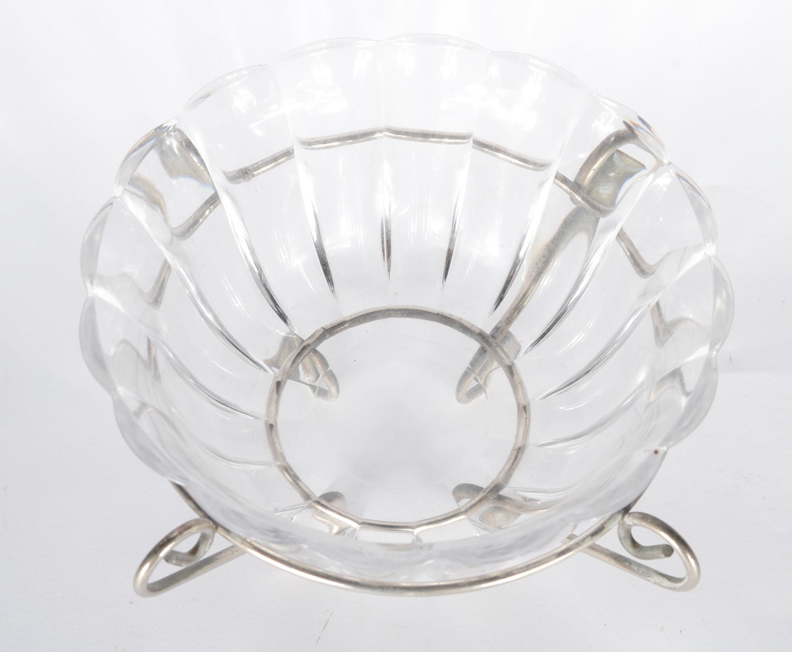 Conjunto de saladeira de cristal italiano gomado com suporte de metal... - foto 2 de 6