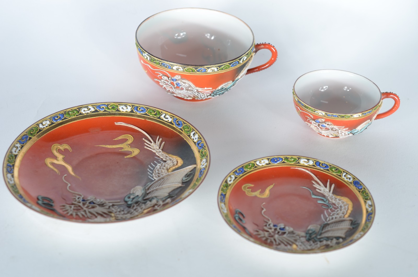 Serviço de porcelana oriental para chá e café, decorado com figuras... - foto 5 de 9