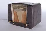 Philips,  - Antigo rádio Philips do Brasil. Modelo BR 306 U. Década de 1950.
