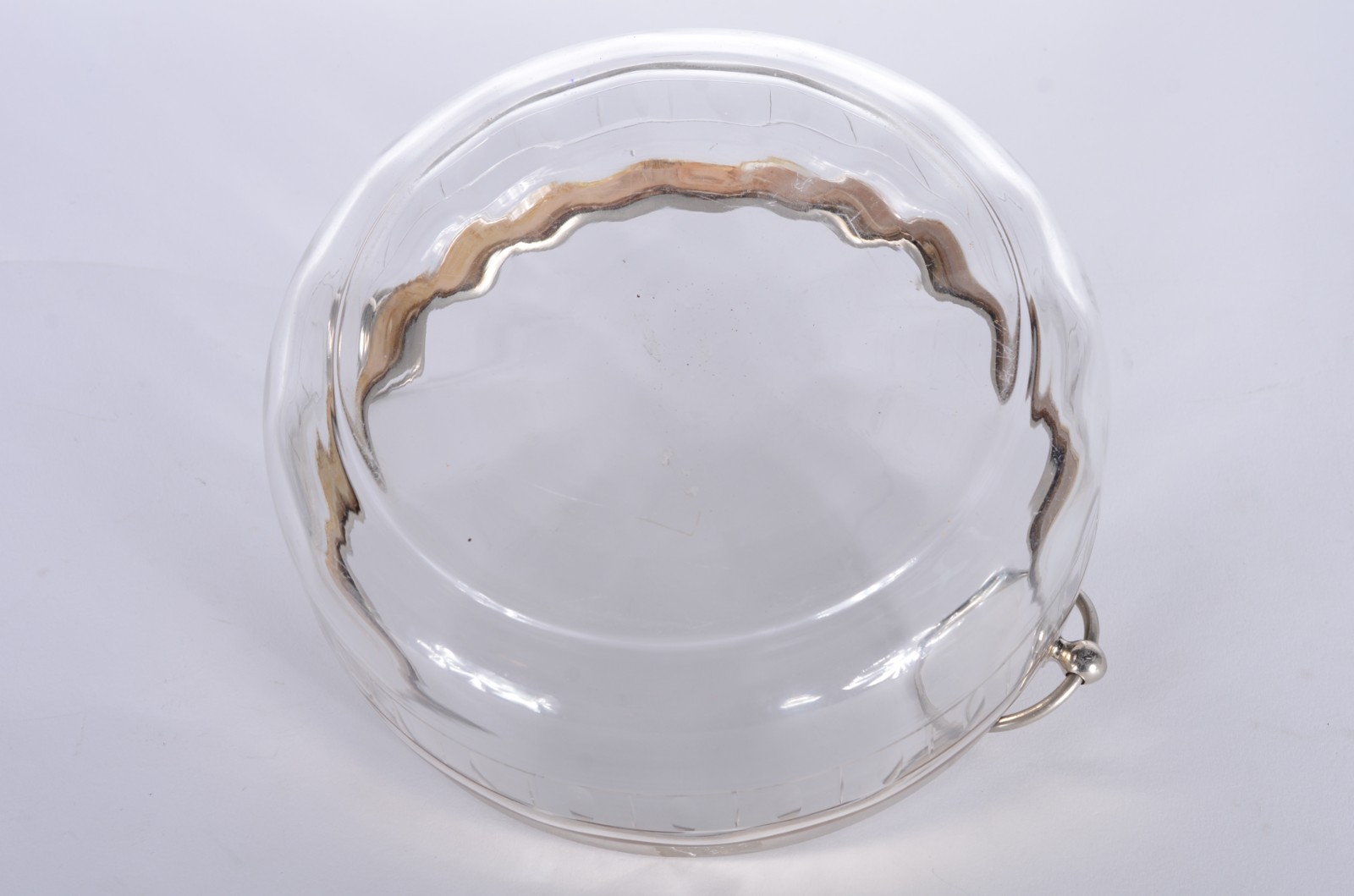 Bowl de vidro com borda de metal prateado com alças laterais. - foto 4 de 4
