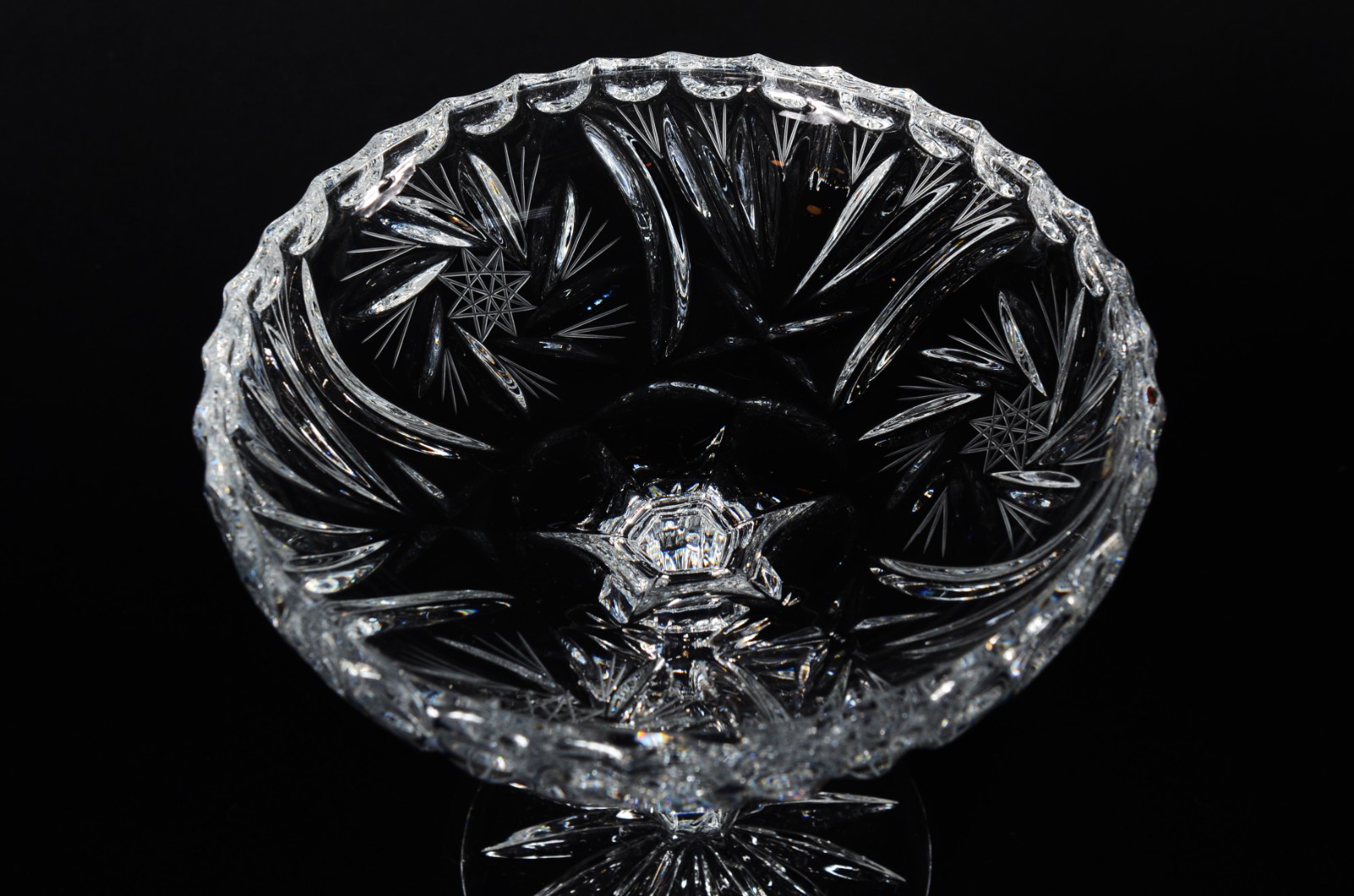 Cinco peças diversas de cristal, sendo: bowl, bomboniere, pequeno... - foto 11 de 11