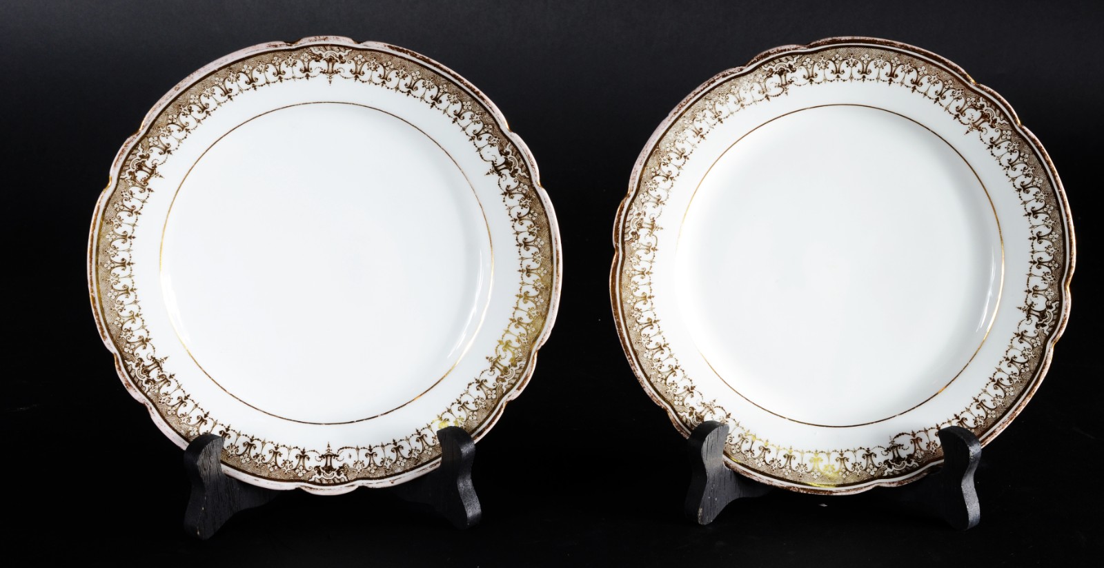 Par de pratos de sobremesa de porcelana francesa. Serviço do Paço... - foto 1 de 4