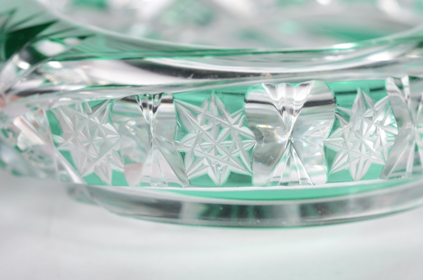 Conjunto com 3 peças para toilette de cristal doublé verde lapidado... - foto 5 de 10