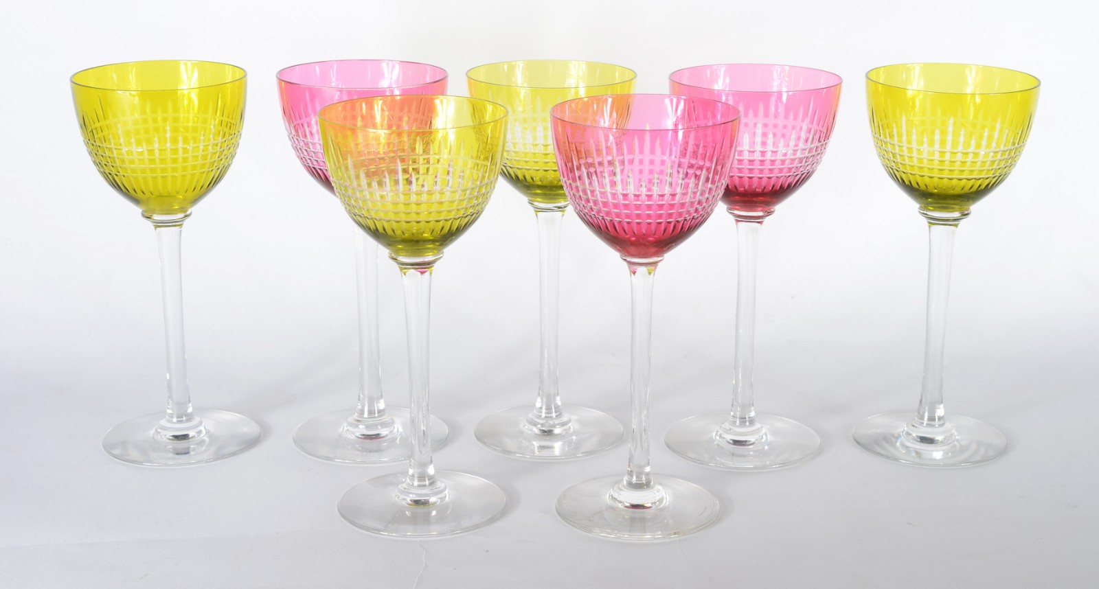 Conjunto com 7 cálices para vinho de cristal europeu doublé lapidado... - foto 1 de 4