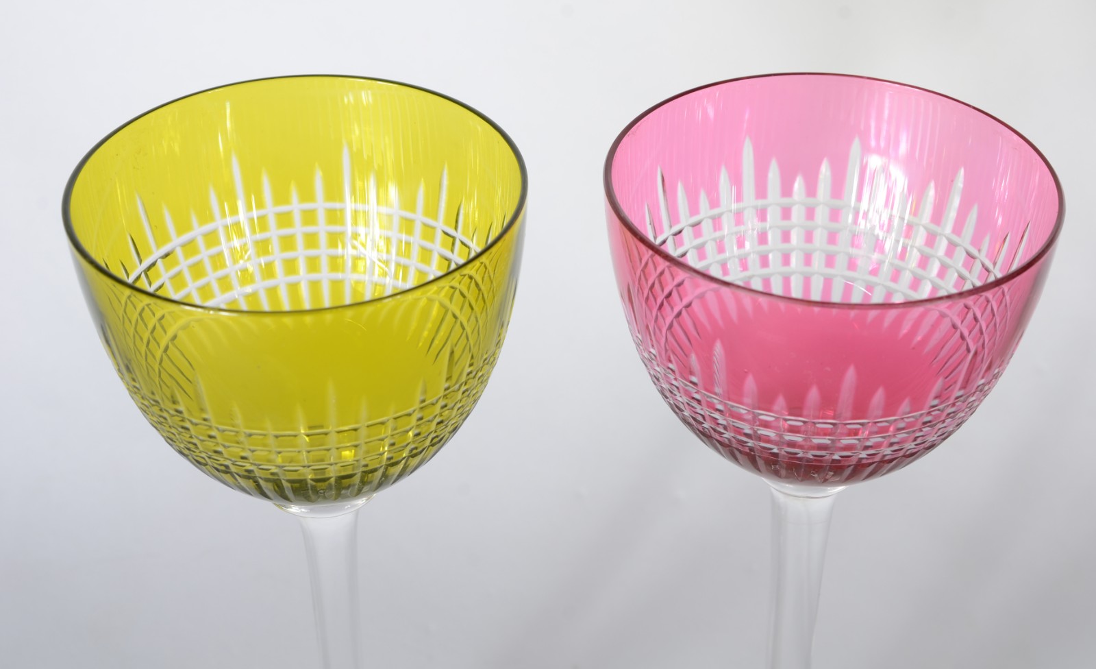 Conjunto com 7 cálices para vinho de cristal europeu doublé lapidado... - foto 3 de 4