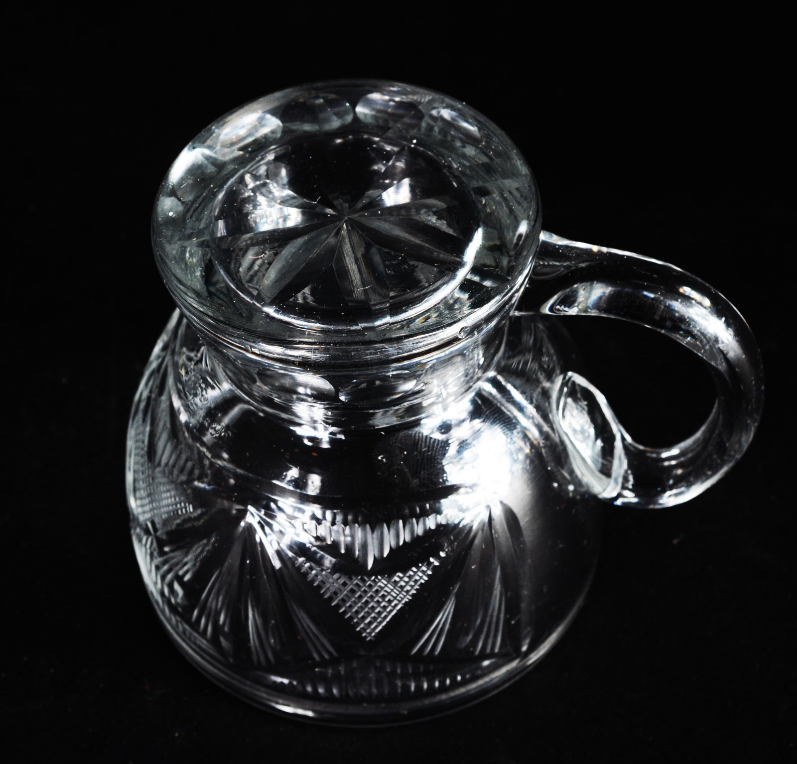 Poncheira com 10 canecas e concha de cristal lapidado. - foto 9 de 10