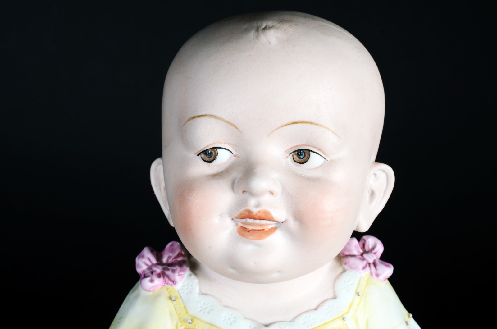 PIANO BABY - Escultura em biscuit alemão policromado, século XIX... - foto 2 de 8