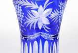 Vaso de cristal tcheco doublé azul lapidado. - Vaso de cristal tcheco doublé azul lapidado.
