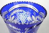 Vaso de cristal tcheco doublé azul lapidado. - Vaso de cristal tcheco doublé azul lapidado.