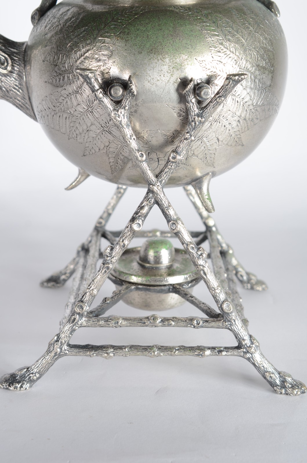 Samovar de metal. Desgastes, e oxidação. - foto 4 de 9
