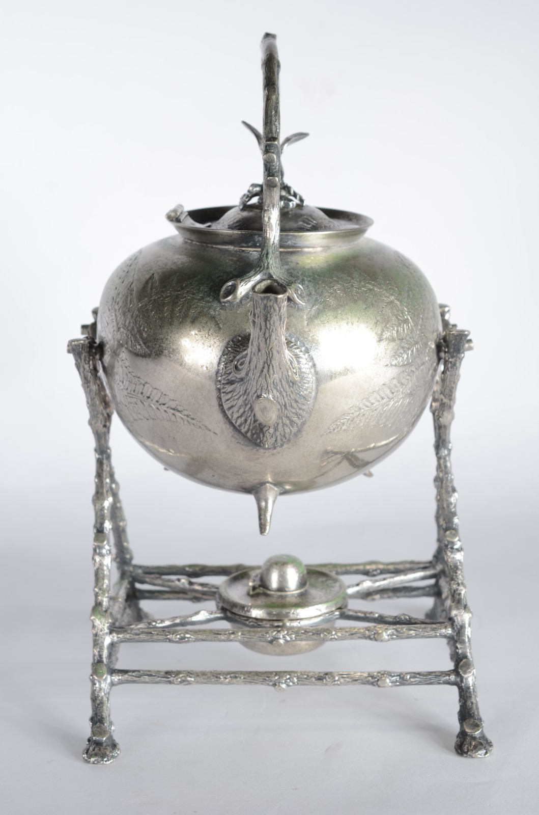 Samovar de metal. Desgastes, e oxidação. - foto 5 de 9