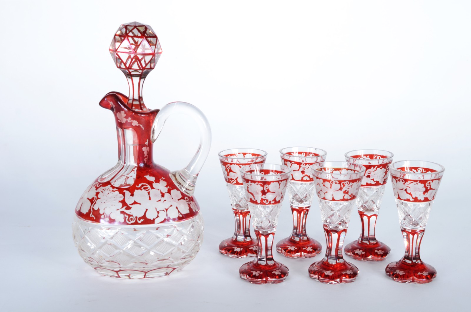 Conjunto de licoreira com 6 cálices e presentoir de cristal europeu... - foto 5 de 10