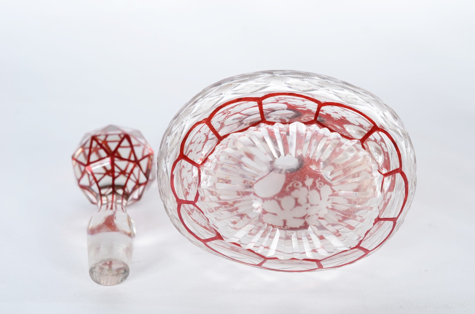 Conjunto de licoreira com 6 cálices e presentoir de cristal europeu... - foto 9 de 10