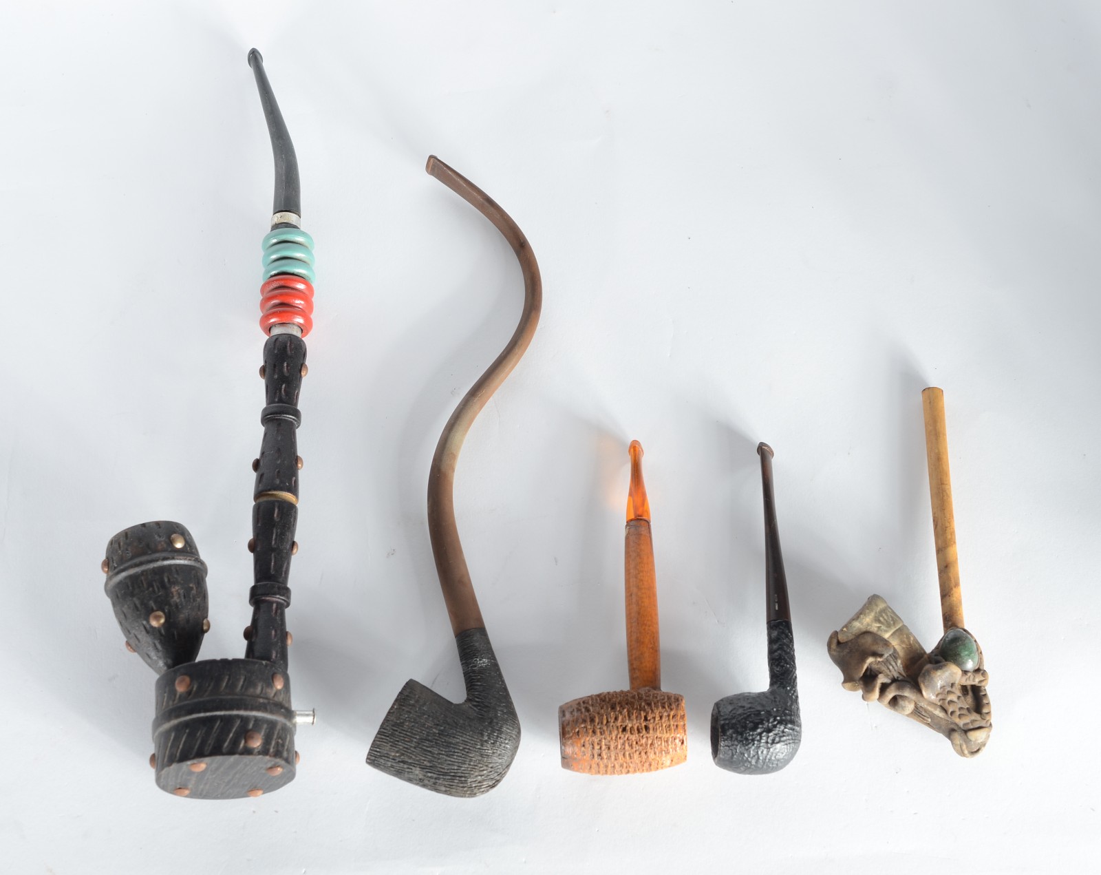 Conjunto para fumante, composto de 13 cachimbos de diversas... - foto 4 de 9