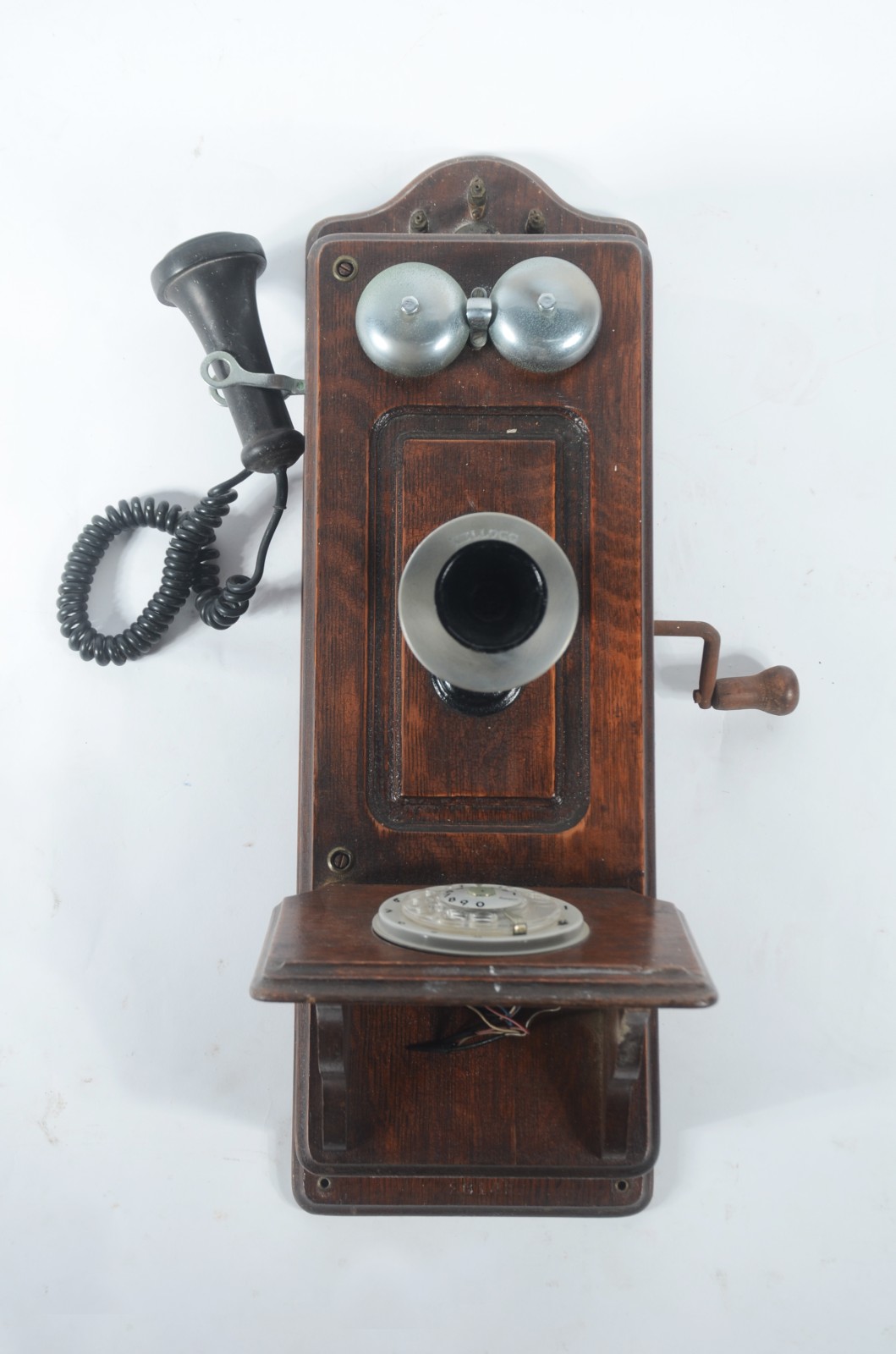 Telefone de parede com discador adaptado, caixa de madeira. Não foi... - foto 2 de 7