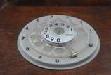 Telefone de parede com discador adaptado, caixa... - Telefone de parede com discador adaptado, caixa de madeira. Não foi testado o funcionamento.