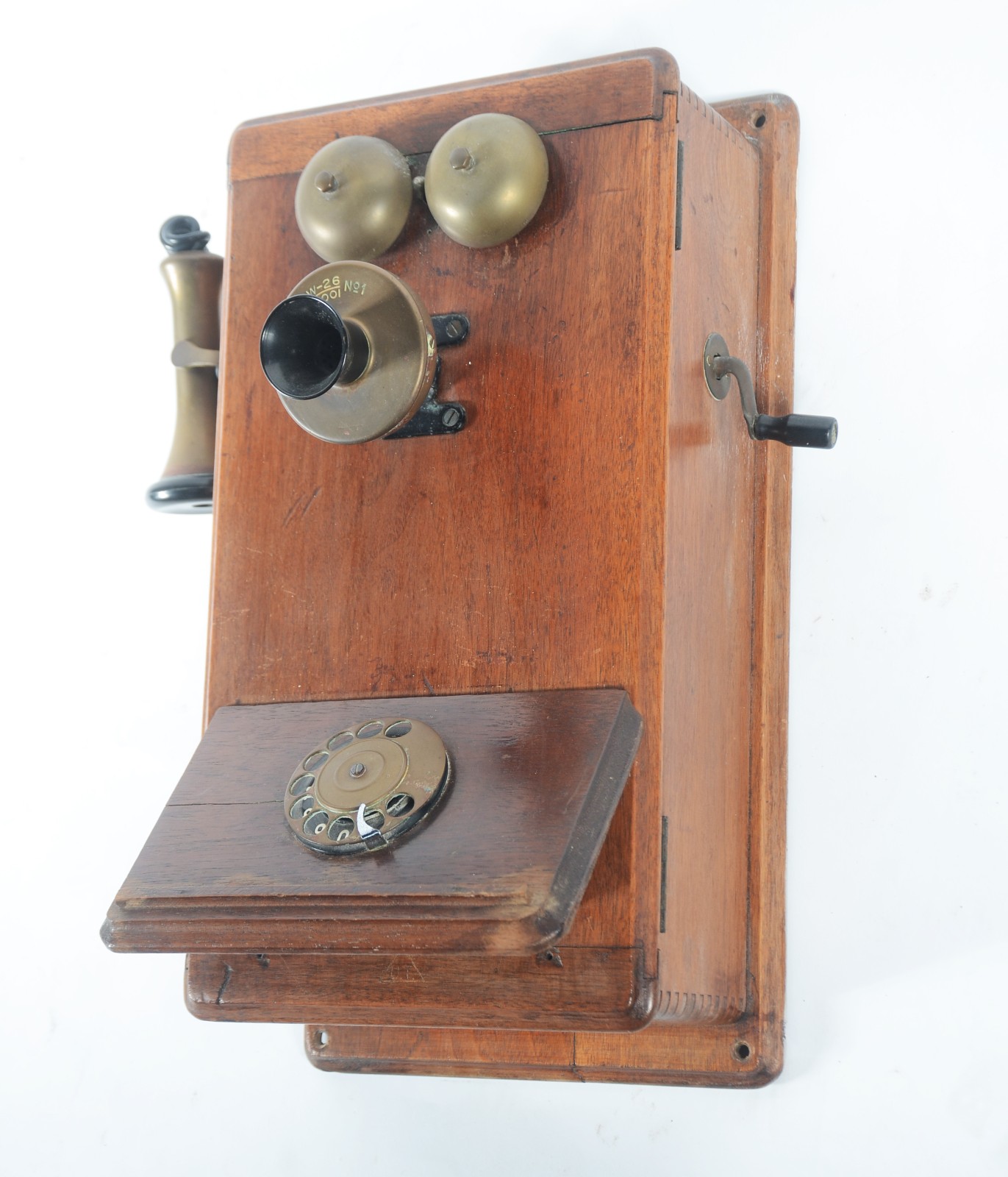 Telefone de parede com discador adaptado, caixa de madeira. Não foi... - foto 1 de 6