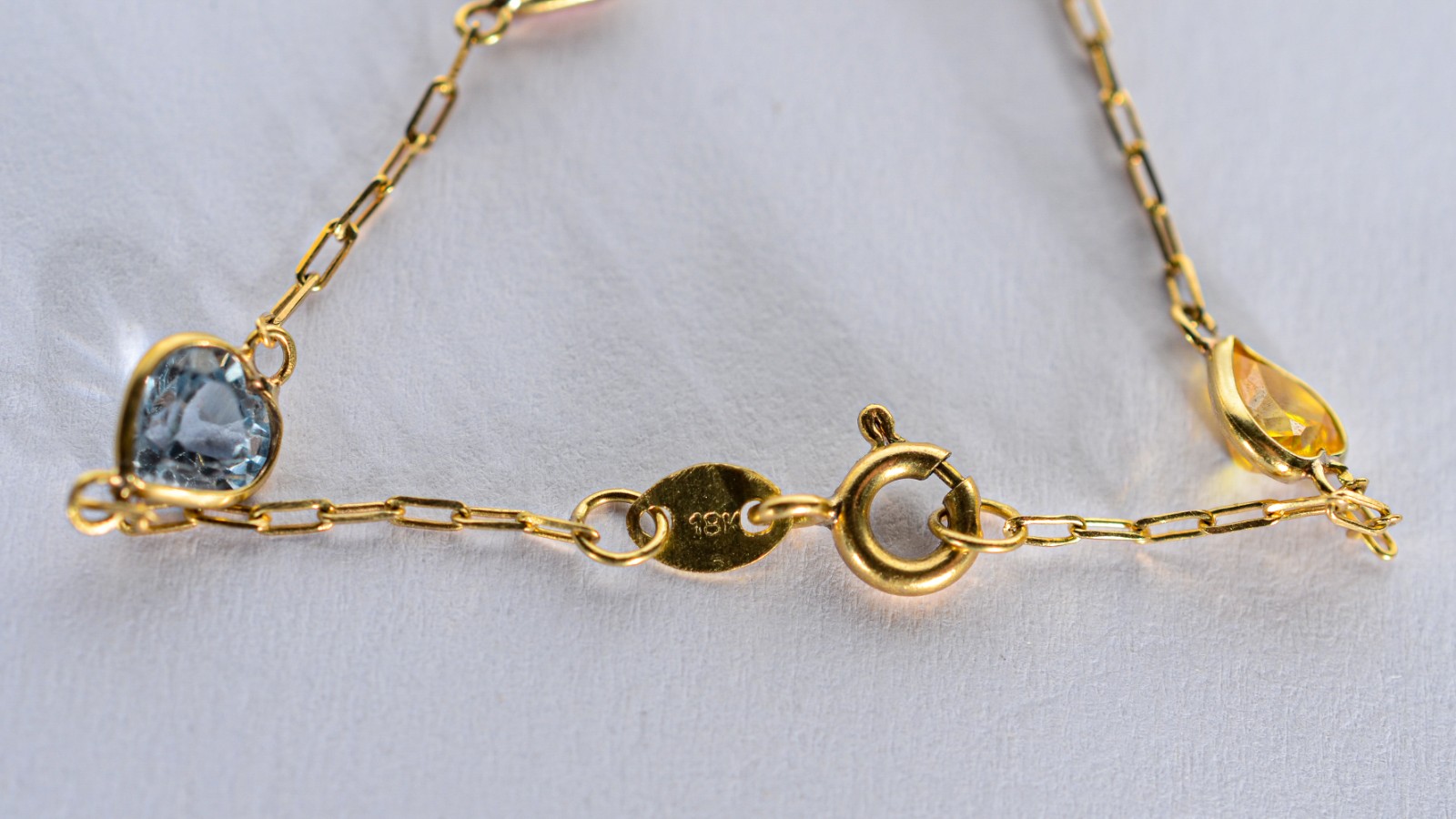 Pulseira de ouro 18 k., contraste 750 mls com pedras coloridas. (Por... - foto 3 de 4