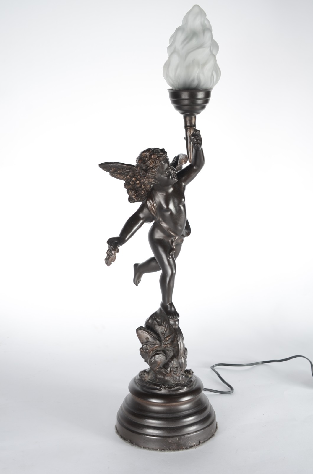 Luminária de petit bronze representando anjo. - foto 3 de 9
