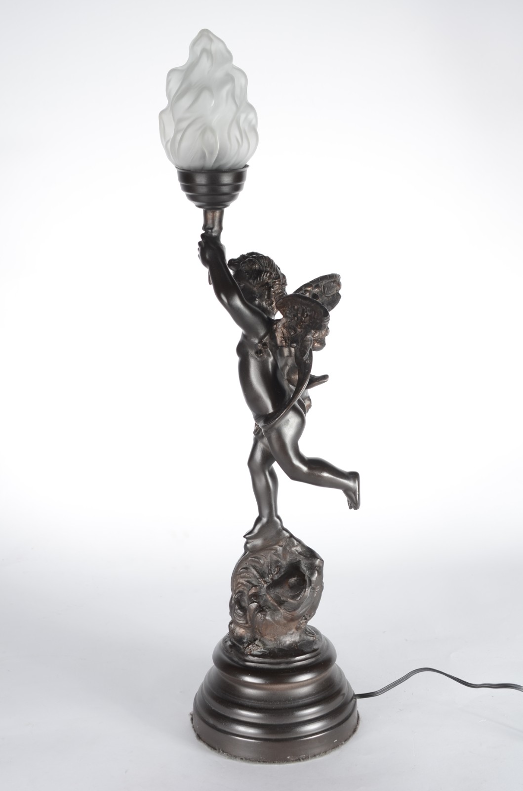 Luminária de petit bronze representando anjo. - foto 4 de 9