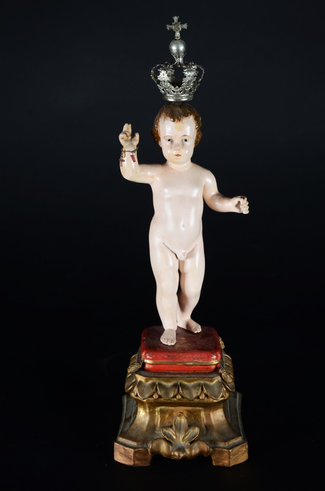 Menino Deus - Antiga imagem de madeira policromada com coroa de... - foto 2 de 10