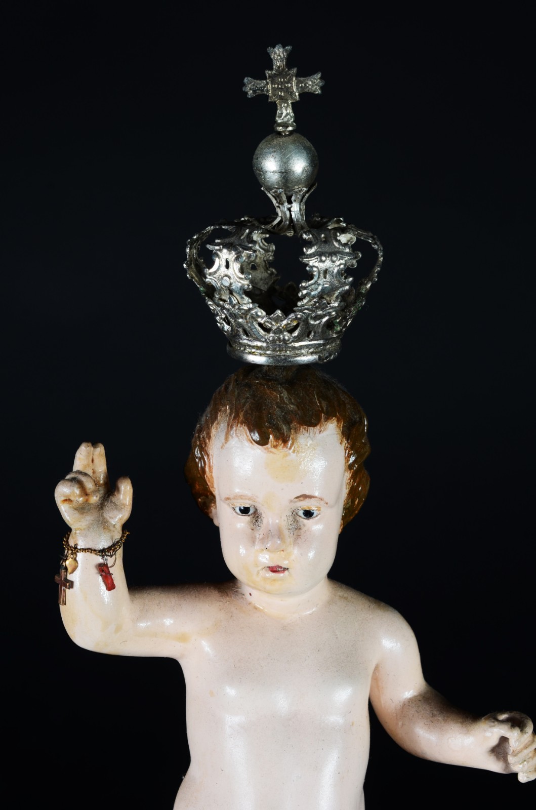 Menino Deus - Antiga imagem de madeira policromada com coroa de... - foto 3 de 10