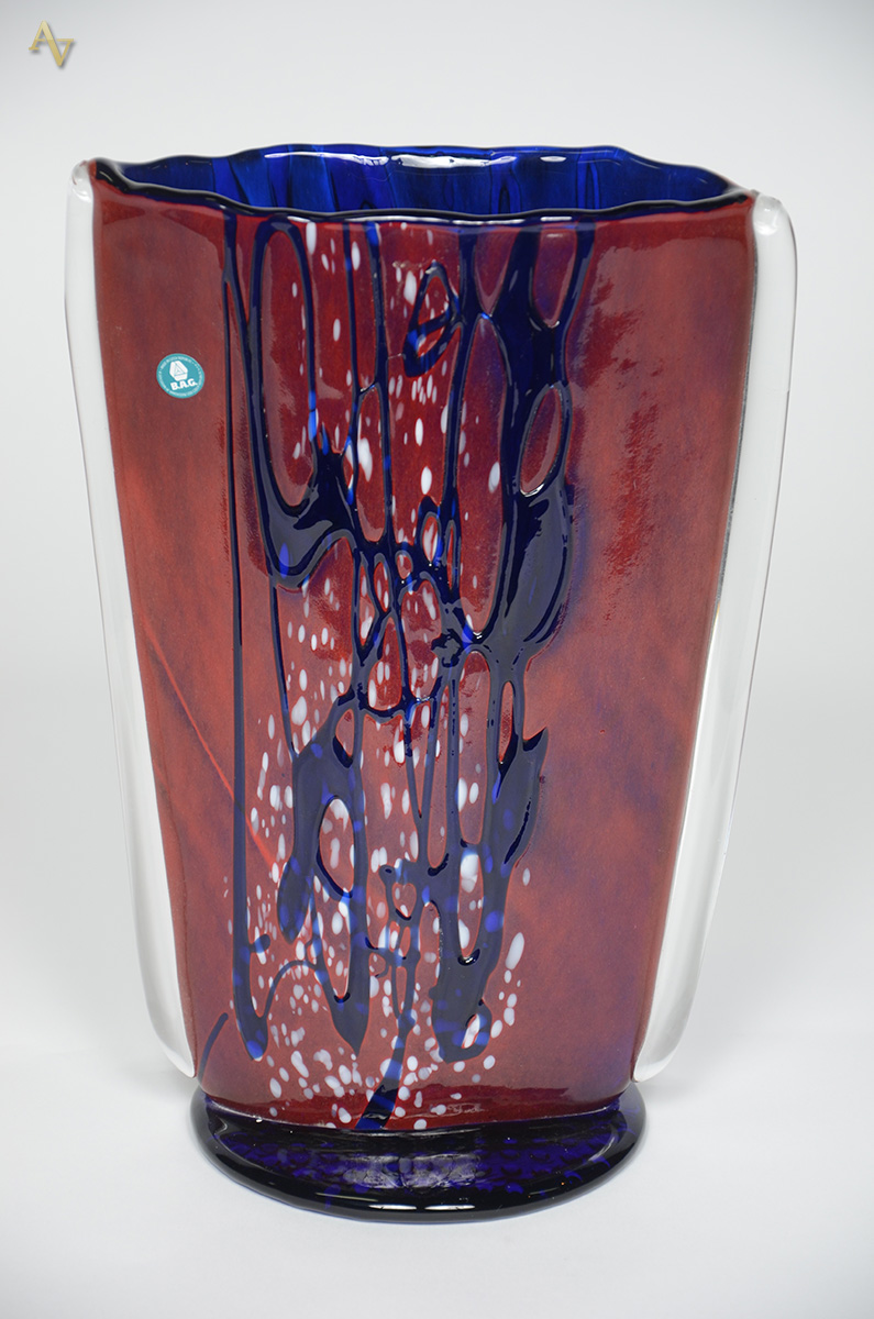 Vaso tcheco fabricação "Barovier Toso" na cor azul e rubi com... - foto 1 de 3