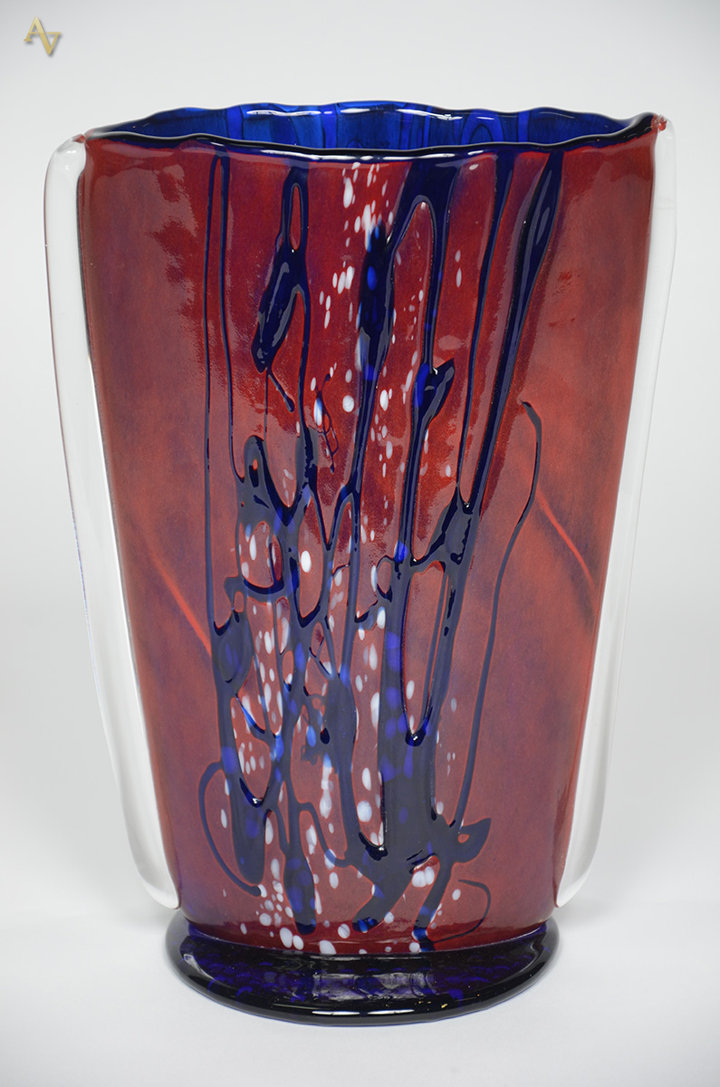 Vaso tcheco fabricação "Barovier Toso" na cor azul e rubi com... - foto 2 de 3