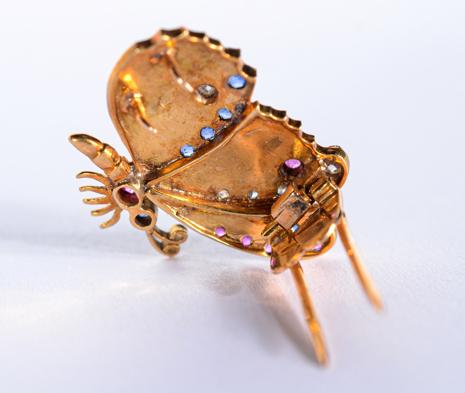 Broche feitio borboleta de ouro 18 k., com pedras brasileiras... - foto 3 de 3