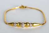 Pulseira de ouro 18k.,  com mini brilhantes. (P... - Pulseira de ouro 18k.,  com mini brilhantes. (Por motivos de segurança a peça não se encontra na loja).