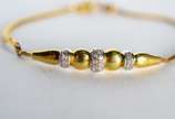 Pulseira de ouro 18k.,  com mini brilhantes. (P... - Pulseira de ouro 18k.,  com mini brilhantes. (Por motivos de segurança a peça não se encontra na loja).