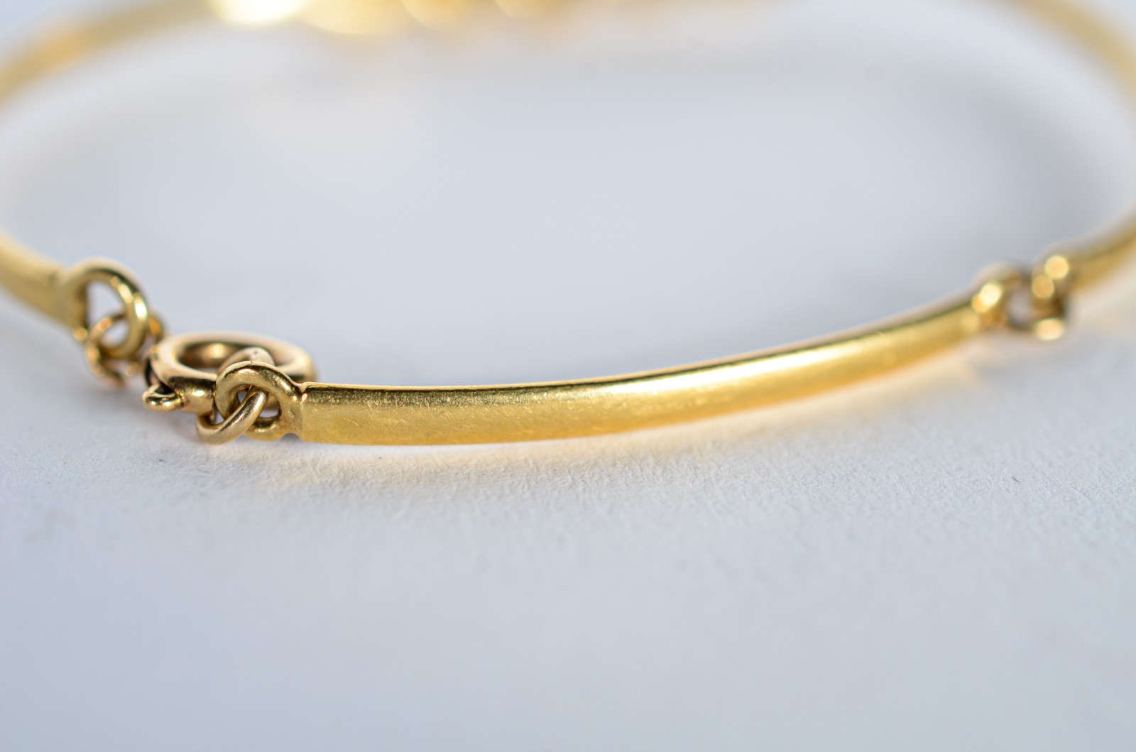 Pulseira de ouro 18k., com brilhantes. (Por motivos de segurança a... - foto 5 de 7