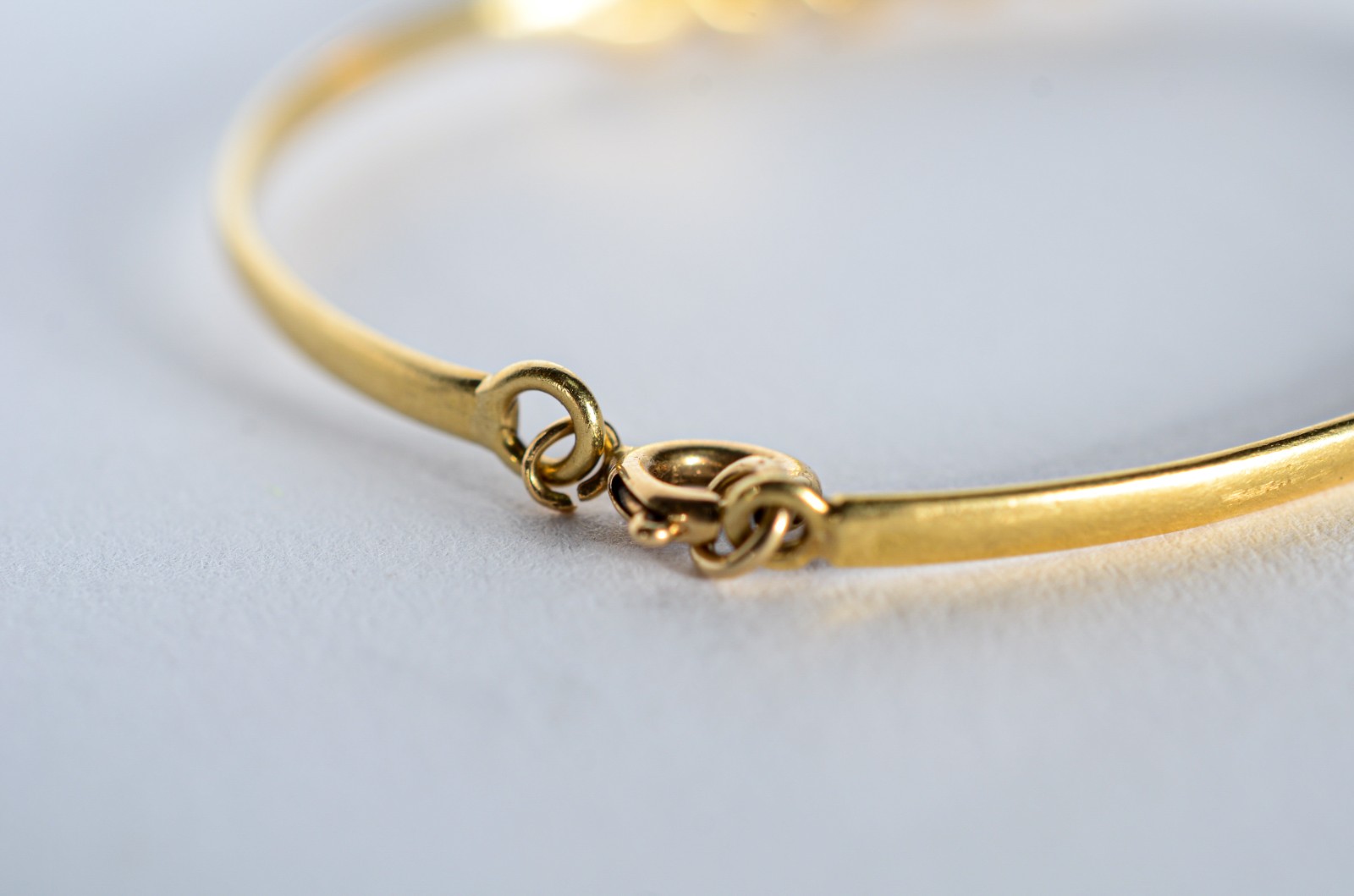 Pulseira de ouro 18k., com brilhantes. (Por motivos de segurança a... - foto 7 de 7