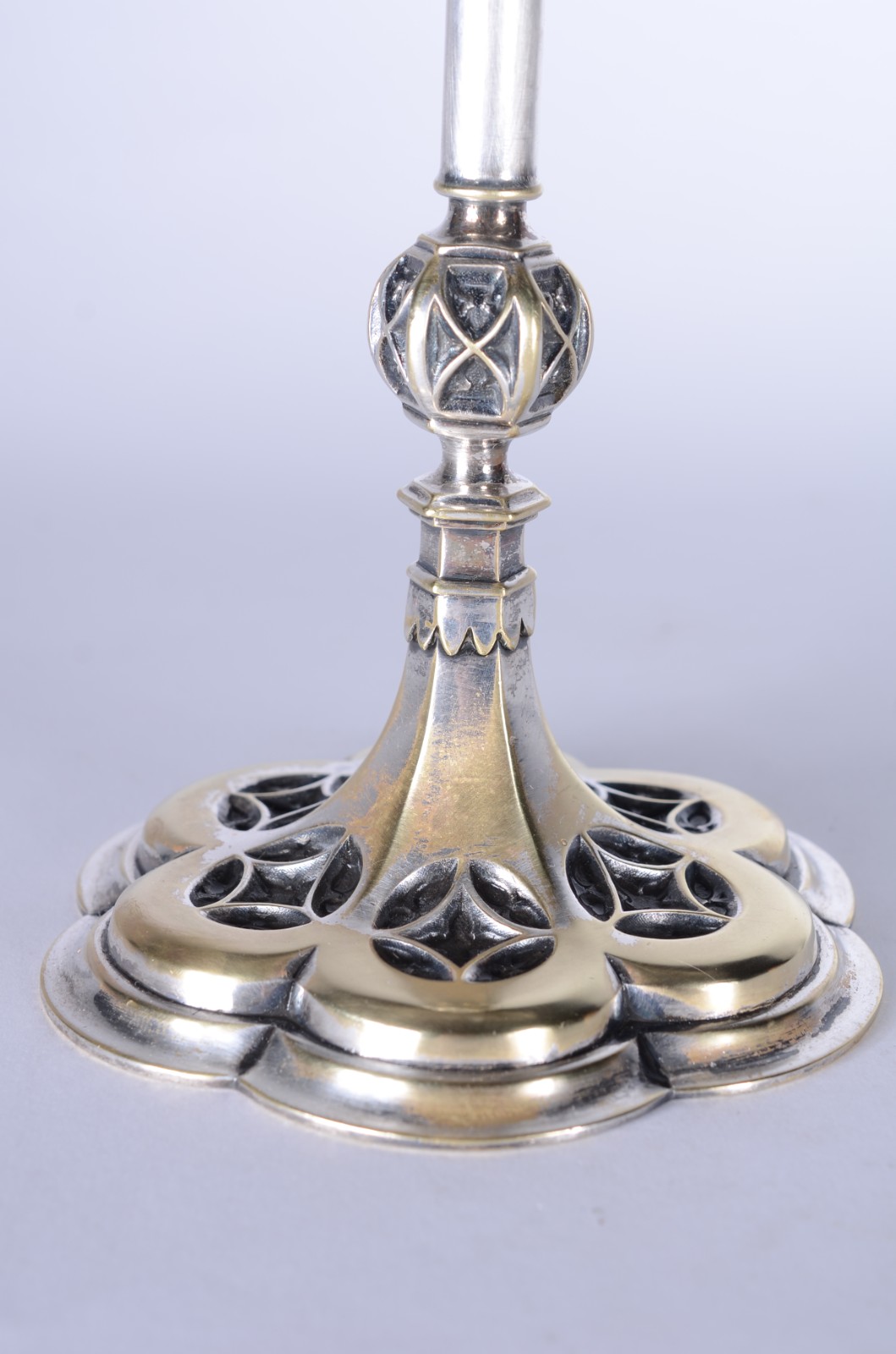 Custódia (ostensório) de metal prateado. - foto 3 de 7