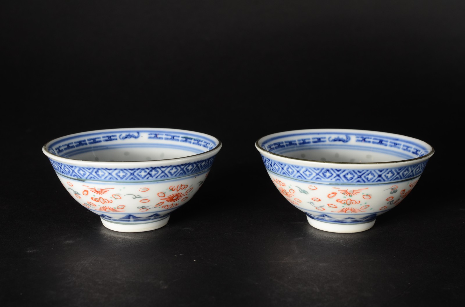 Conjunto com 24 bowls maiores e 24 bowls menores de porcelana... - foto 2 de 6