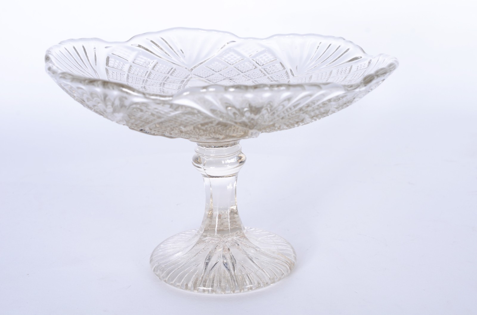 Diversas peças de cristal/ vidro, sendo: vaso, fruteira feitio... - foto 6 de 10