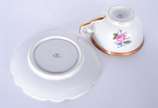 Serviço para chá de porcelana Real, branca deco... - Serviço para chá de porcelana Real, branca decorada com flores em policromia, composto de: 6 xícaras com pires, bule, leiteira e açucareiro. Tot...