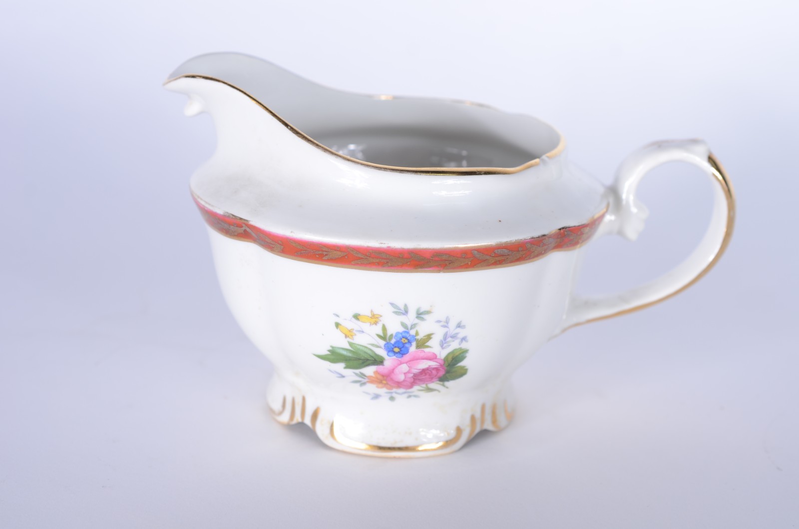 Serviço para chá de porcelana Real, branca decorada com flores em... - foto 3 de 8