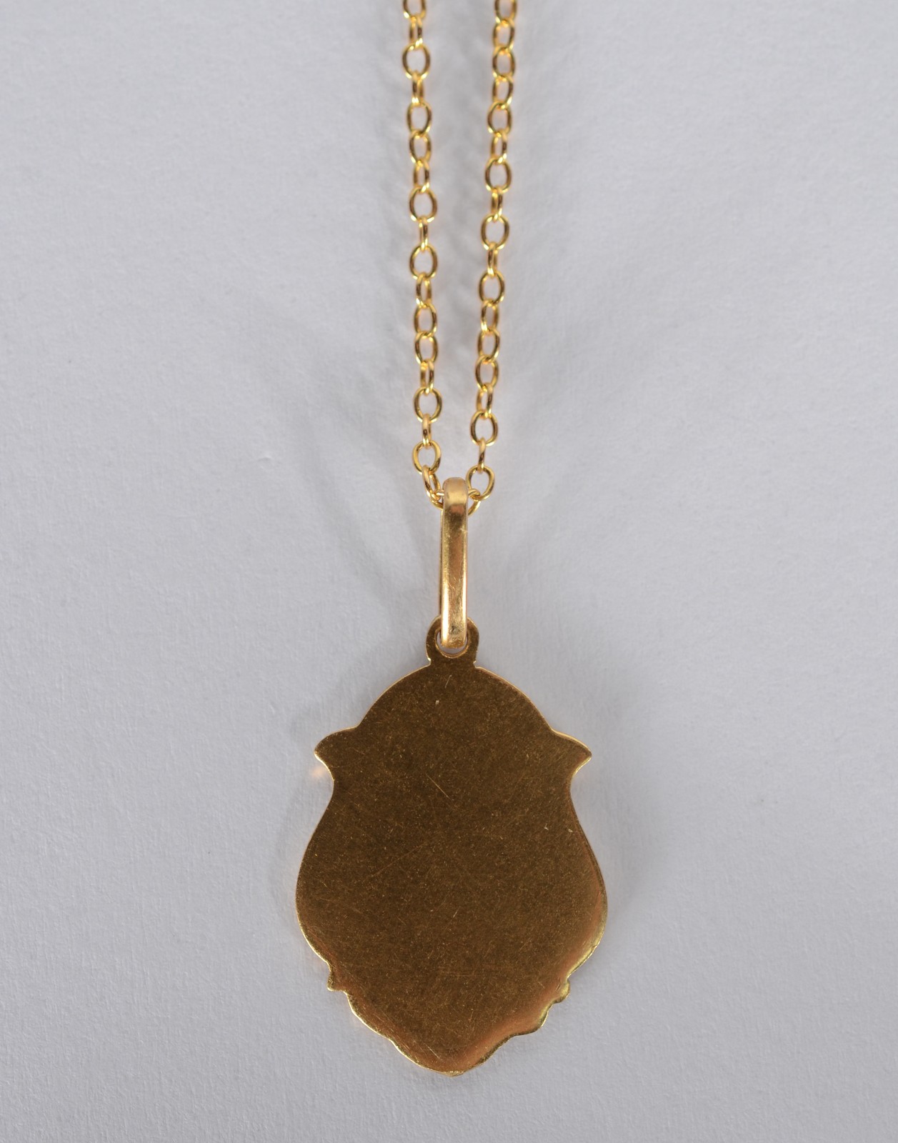 Colar de ouro 18 k., com pendente sacro. (Por motivos de segurança a... - foto 4 de 5