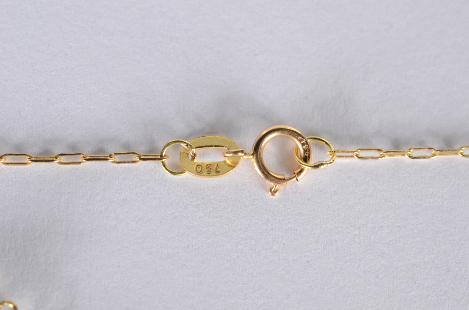Colar de ouro 18 k., contraste 750 mls com pedras azuis feitio gota... - foto 4 de 5