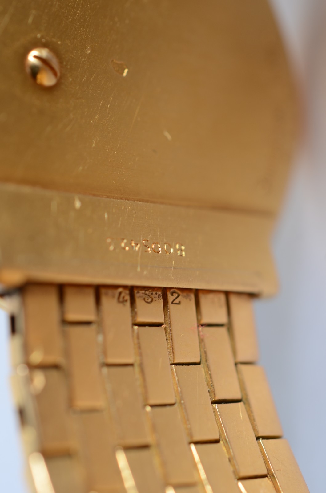 Relógio francês Boucheron feminino de pulso com caixa e pulseira de... - foto 5 de 7
