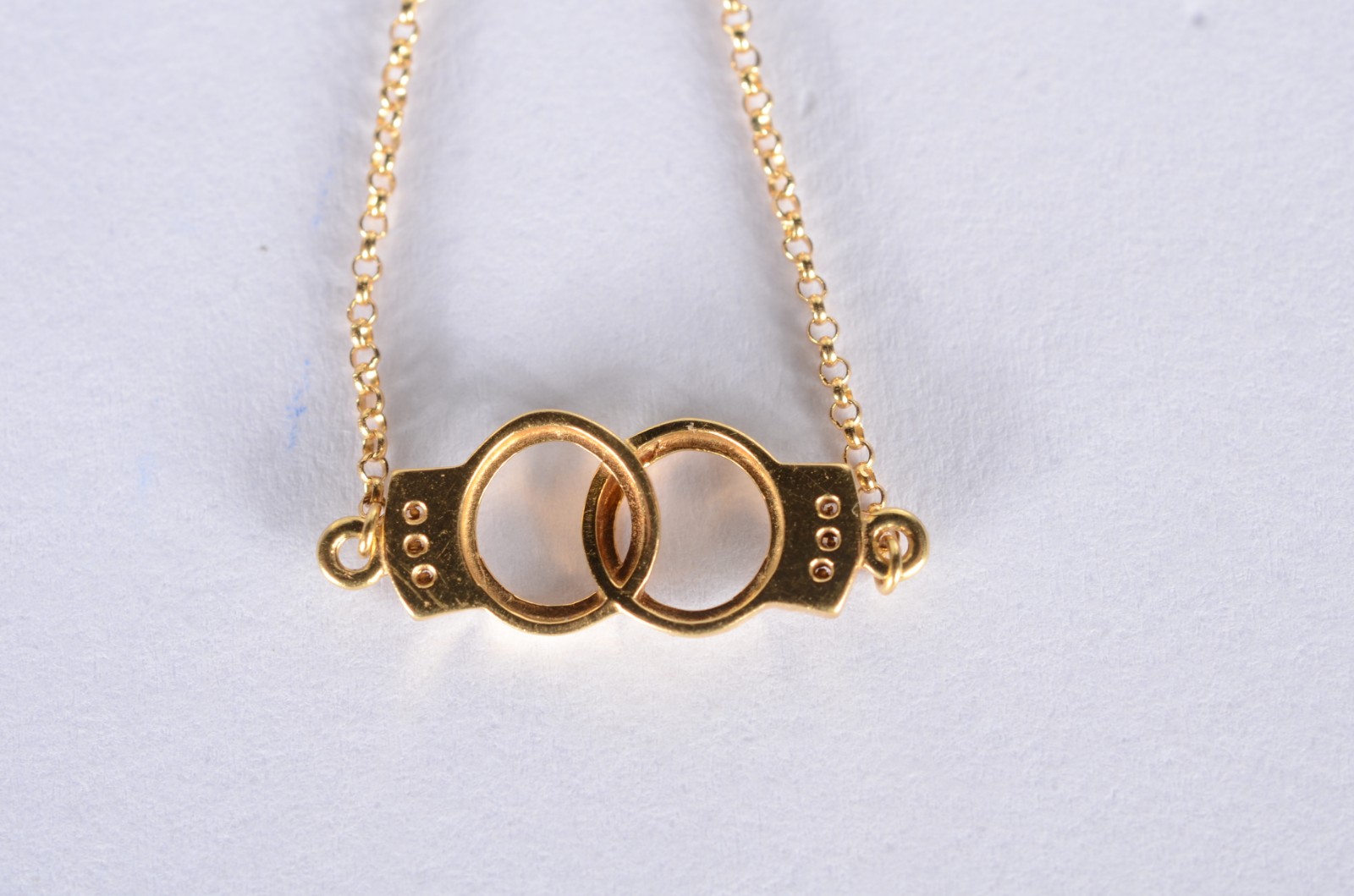 Pulseira de ouro 18 k., feitio "algemas". (Por motivos de segurança a... - foto 3 de 6