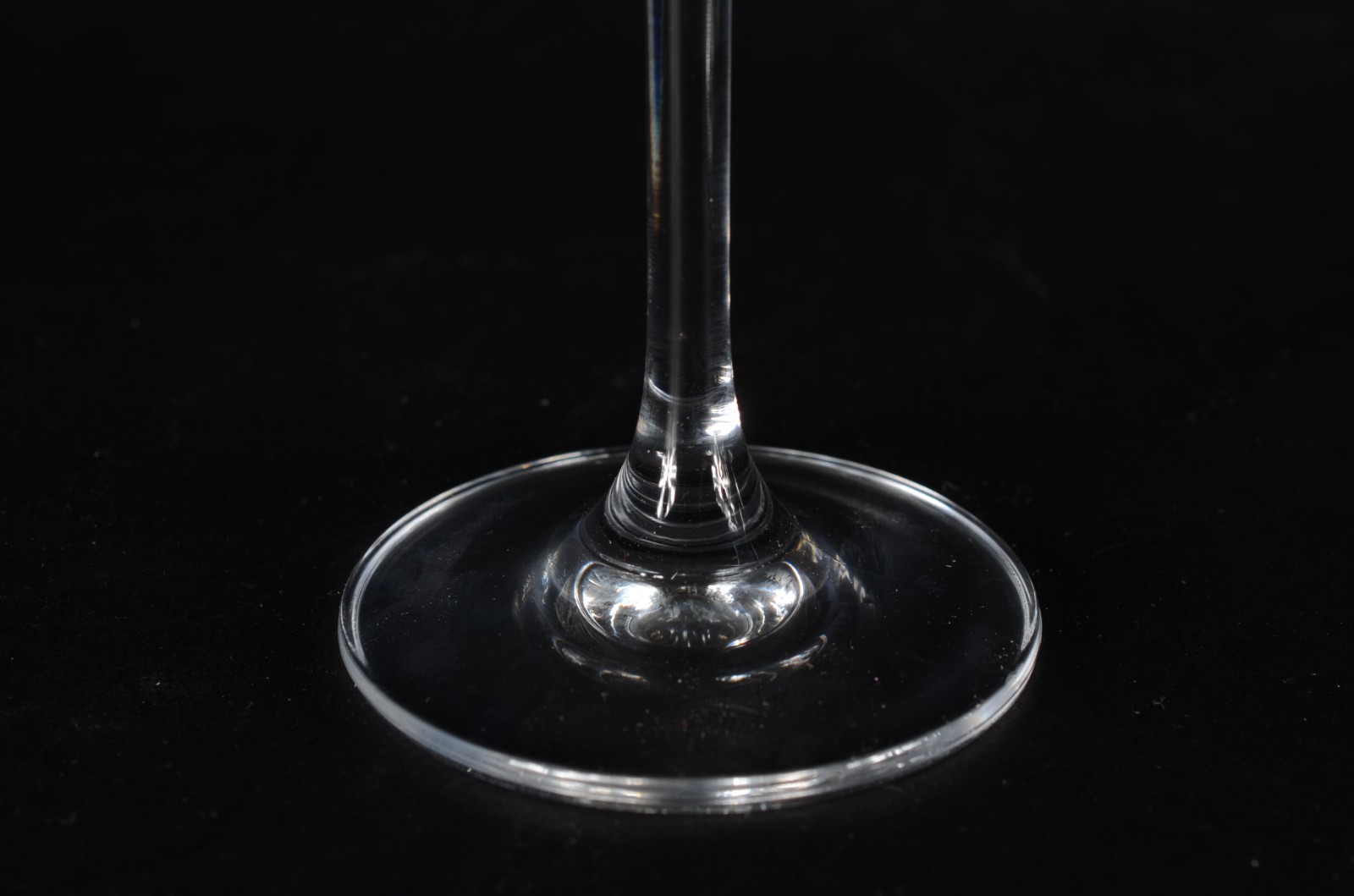Seis taças de cristal para vinho, 230 ml. - foto 3 de 4